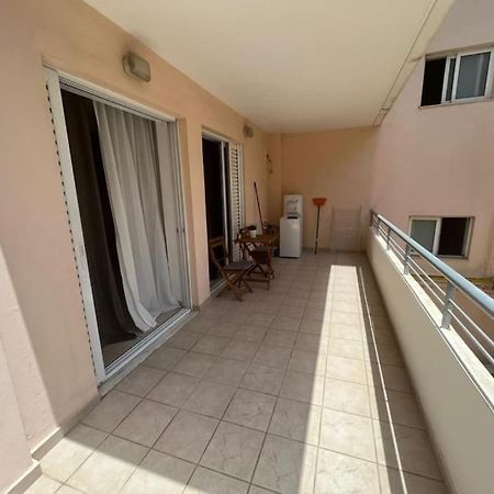 Апартаменты Modern Studio Large Veranda -Metro Station Suggrou Афины Экстерьер фото